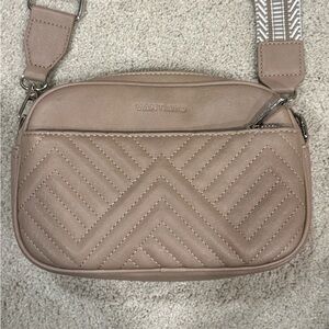 Vantamo Beige Leather Crossbody Bag
